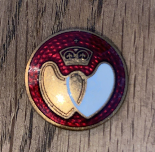 Vintage pin badge blood - badge,