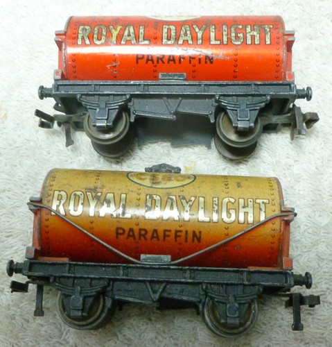 Hornby dublo oil tank wagon - hornby,