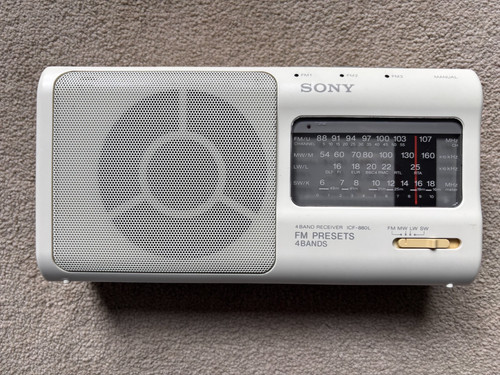 Sony icf 880l - portable, 4-band