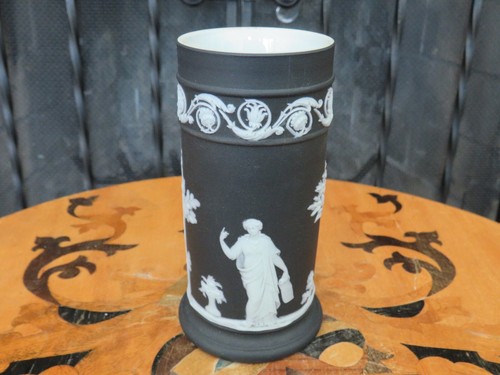 Wedgwood black jasperware - black,