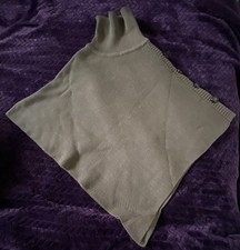 TU Poncho, Free Size. Lovely