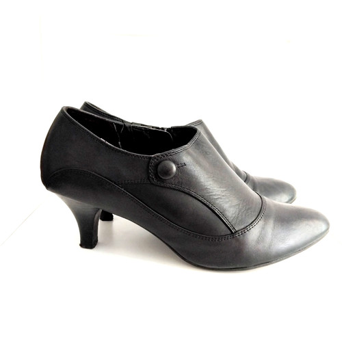 Footglove black leather low