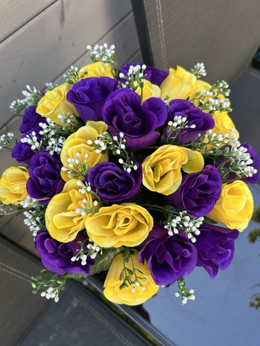 Yellow purple artificial grave - yellow,