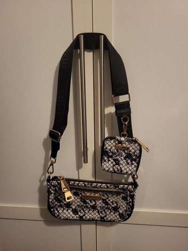 River island black and - river, white