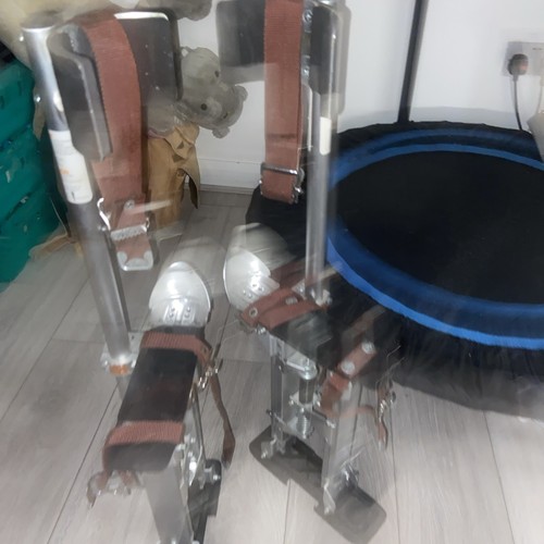Drywall stilts adjustable - drywall,
