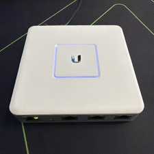 Ubiquiti Networks USG 1000Mbps UniFi Security Gateway