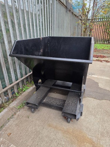Used forklift tipping - forklift,