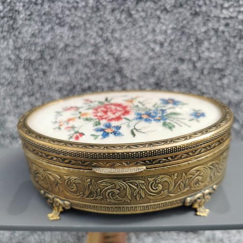 Vintage petit point ormalu - point,