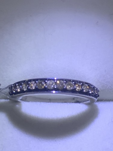 Champagne diamond half - champagne,