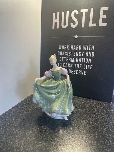Royal doulton figurine - doulton,