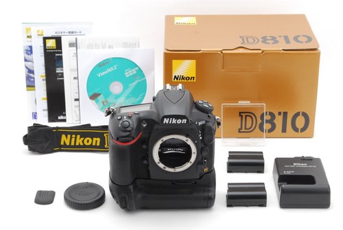Near mint box nikon - w/box",