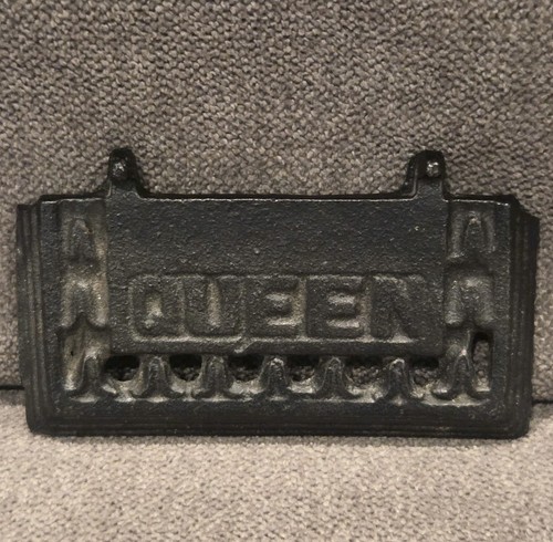 Vtg queen cast - vtg, mini