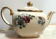 1930's Sadler Cube Teapot Red