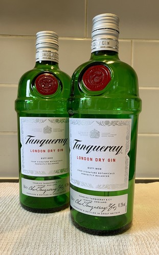 Empty tanqueray london dry - tanqueray,