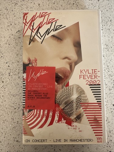Kylie fever 2002 concert - in,