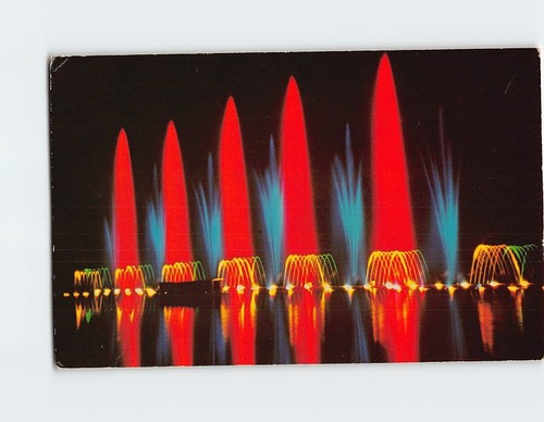 Postcard fountain waltzing - postcard,
