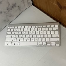 Apple Mac USA A1314 Wireless Keyboard (Us layout) Fully Working, Good Condition