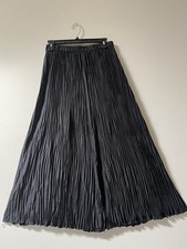 Eileen Fishers Black  Pleaded