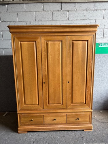 Willis and gambier wardrobe - willis,