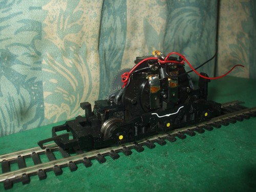 Hornby class 37 loco - 37,