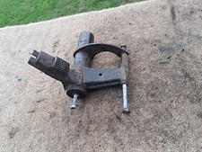 2004 GILERA DNA50 DNA 50 ENGINE MOUNTING BRACKET CRADLE WITH BOLTS