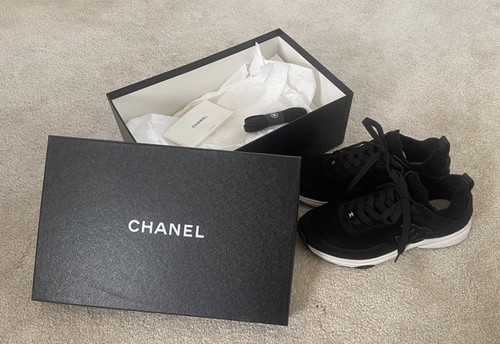 Authentic chanel women - authentic,