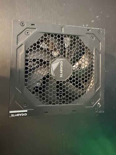 Gigabyte ud750gm 750w power - ud750gm,
