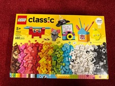 LEGO CLASSIC: Creative Happy