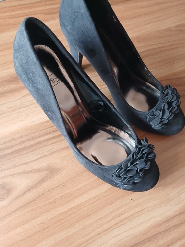 Ladies faux suede size black - suede,