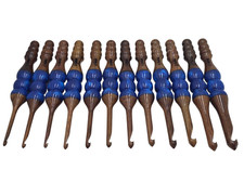 Handmade Ergonomic Crochet Hook Set: Wood & Resin Grip 3.5 - 12.0 mm
