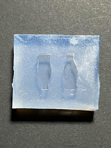 Soda bottle silicone - ‘soda, bottle’