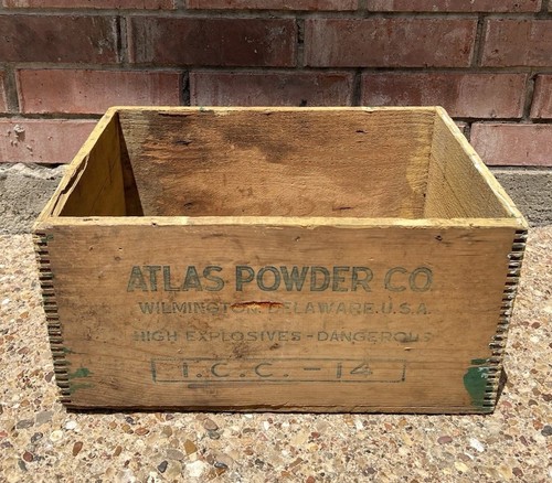 Vintage atlas powder - vintage,