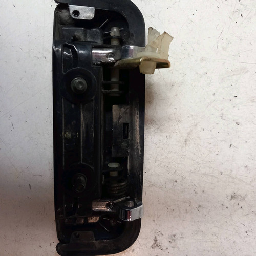 Front outer door handle - front,