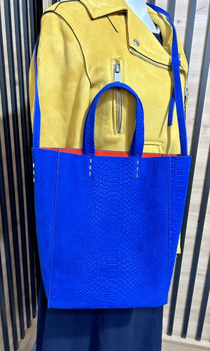 Royal cobalt electric vibrant - royal,