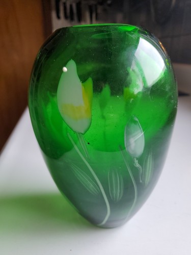 Green yellow lilly vase - green,