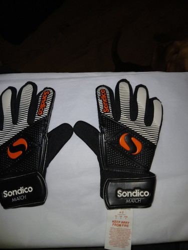 Sondico match goalkeeper - sondico,