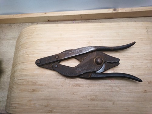 Vintage folding barb - vintage, wire