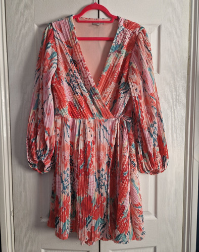 Floral pleated wrap dress - wrap,
