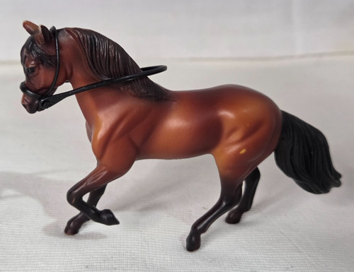 Vintage 1999 miniature - miniature, breyer
