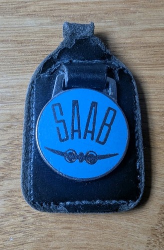 Saab keyring airplane badge - airplane,