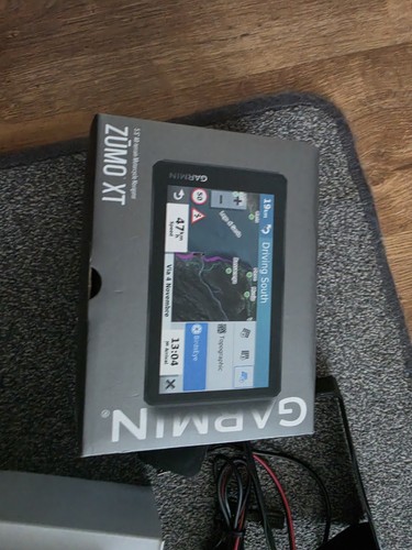 Garmin sat nav - zumo, xt