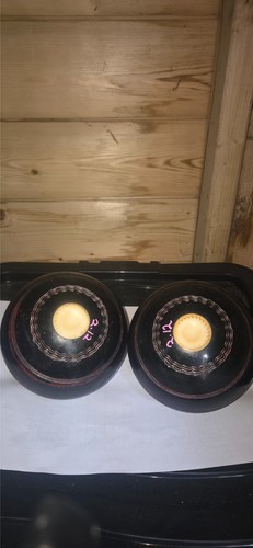Crown green bowls 2lb - green,