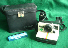 VINTAGE POLAROID LAND CAMERA