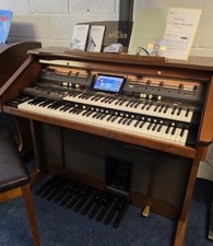 Roland At800 ARTIST EDITION