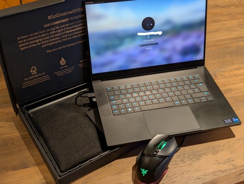 Razer blade 12800 1tb - razer,