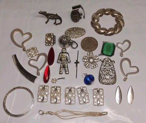 Assortment bits and - assortment, bobs