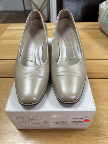 Vintage ivory block heel shoes - ivory,