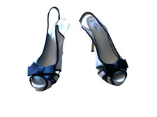 Ladies VT collection shoes size 6