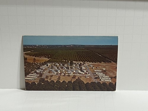 Parakeet mobile home park lake - home,