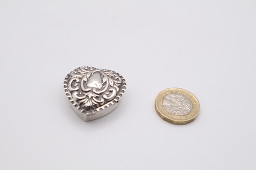 Lovely antique sterling silver - lovely,